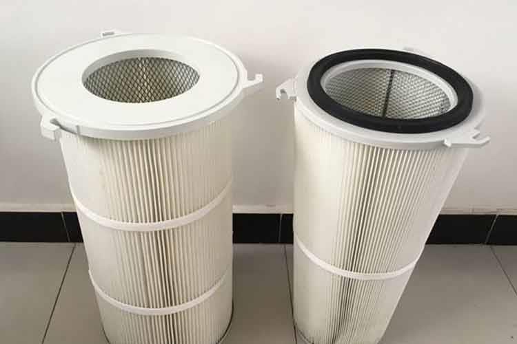 外三耳开云kaiyun（中国）是由一定长度的滤料成褶，首尾粘合而成的过滤筒，该滤筒无笼骨，安装简便