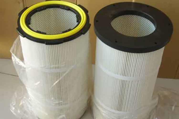 卡盘式开云kaiyun（中国）包括用隔板分隔的过滤室和净气室两个气室，旋转脉冲喷吹的部件包括喷吹导管、圆形滤筒