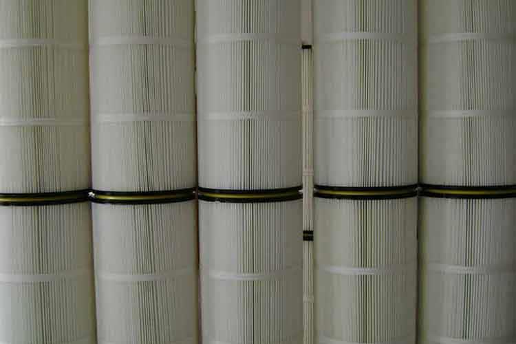 聚酯纤维开云kaiyun（中国）停机后，在无引风的情况下仍应开动喷吹清灰机构