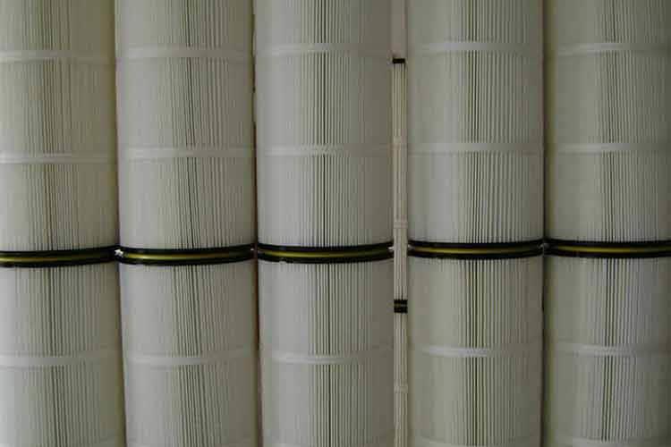  喷砂机开云kaiyun（中国）的安装方式有三种：垂直、倾斜、水平安装