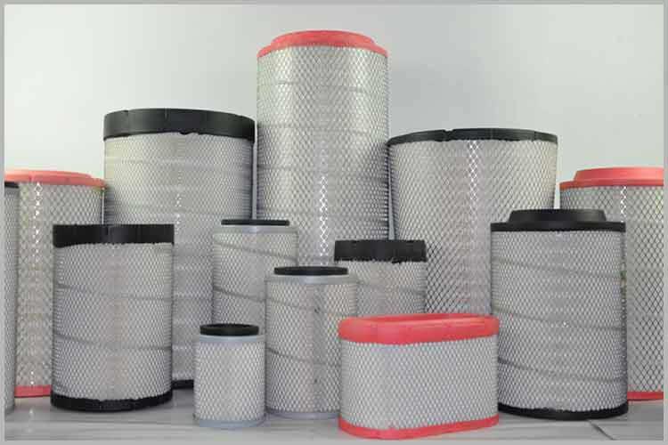 当开云app官方在线入口的滤芯被悬浮颗粒堵塞到不能满足发动机工作所需的空气流量时，发动机工作状态会出现异常